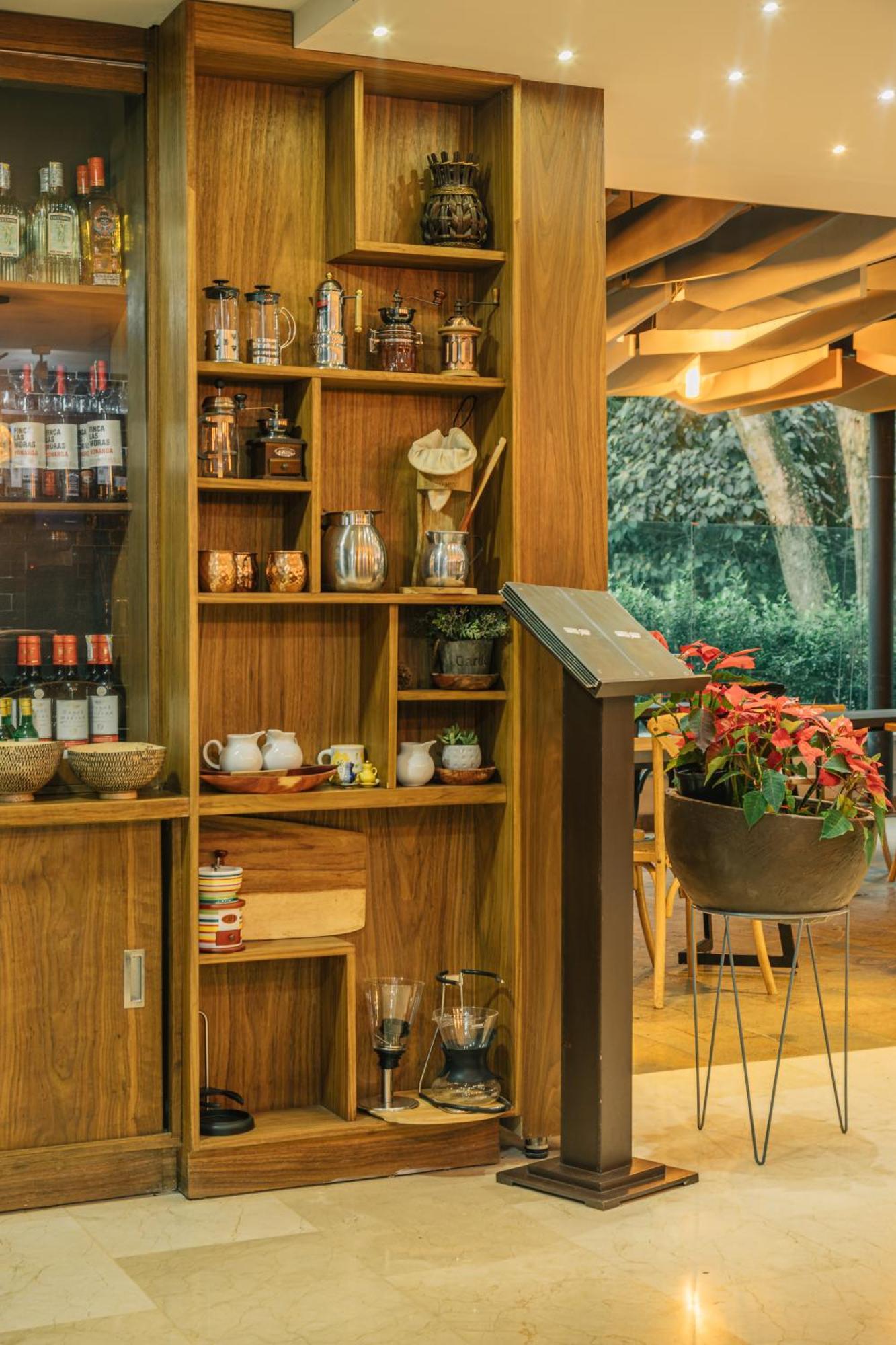 Café 4*